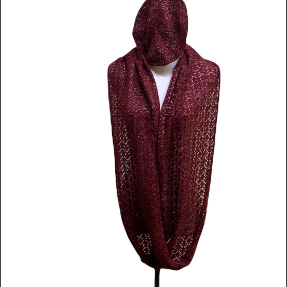 Ellen Tracy Burgundy Beanie & Infinity Scarf
